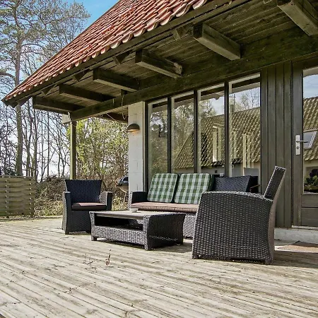 Three-bedroom Holiday In Nexo 35