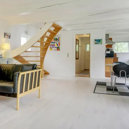 Three-bedroom Holiday In Nexo 35 Ferienhaus Balke